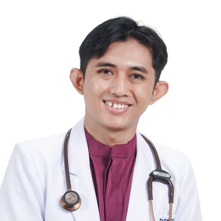 dr. Adis Apriadi dr. Adis Apriadi - Dokter Klinik Sindang Sehat