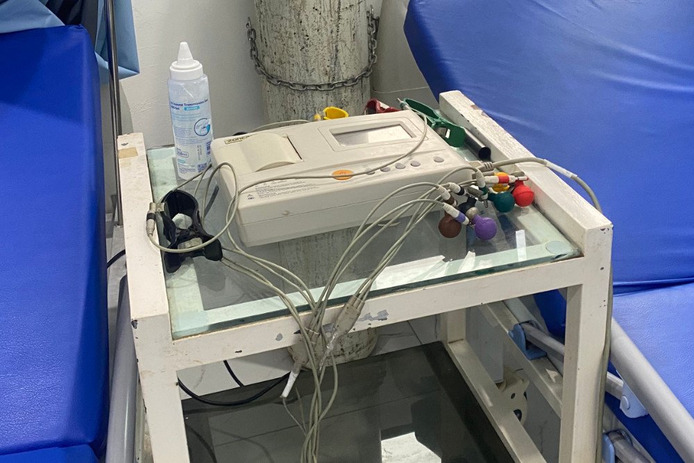 layanan ekg klinik sindang sehat
